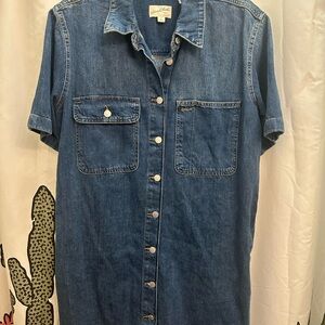Universal Thread Women’s button down jean dress